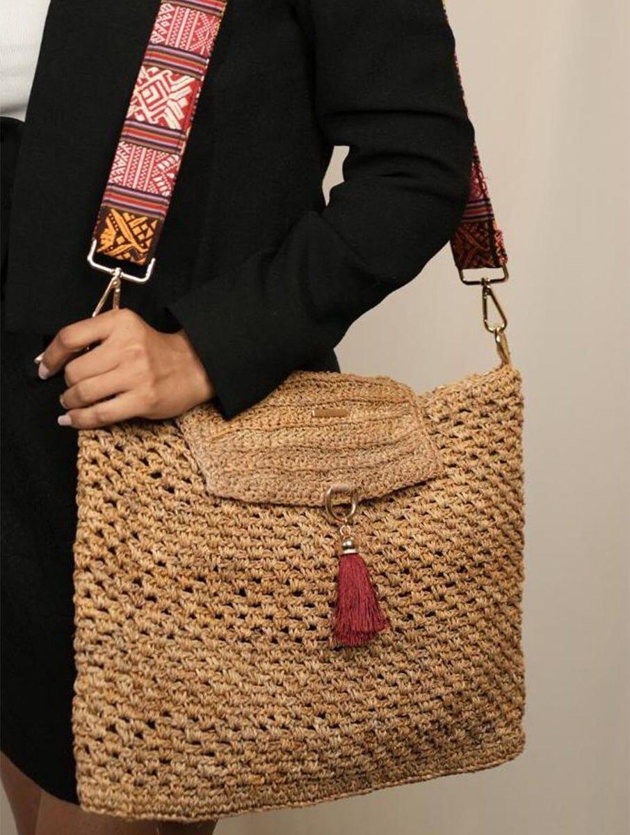 women beige brown natural fibers tote bag