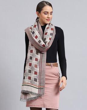 women-checked-stole-with-rectangular-shape