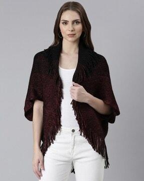 women knitted poncho with fringes