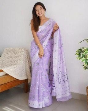 women paisley print saree with contrast border