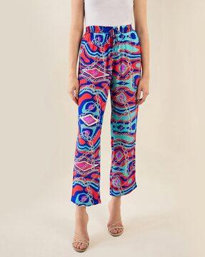 women printed straight fit pants with elasticated waistband