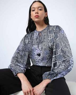 women printed top with tie-up