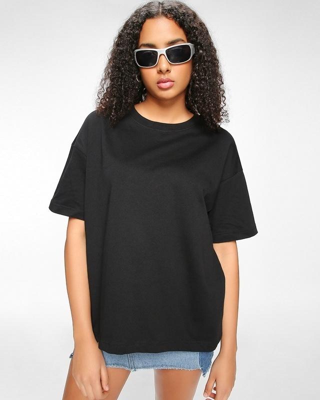 women's black oversized t-shirt