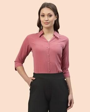 women's buttoned shirt with spread collar