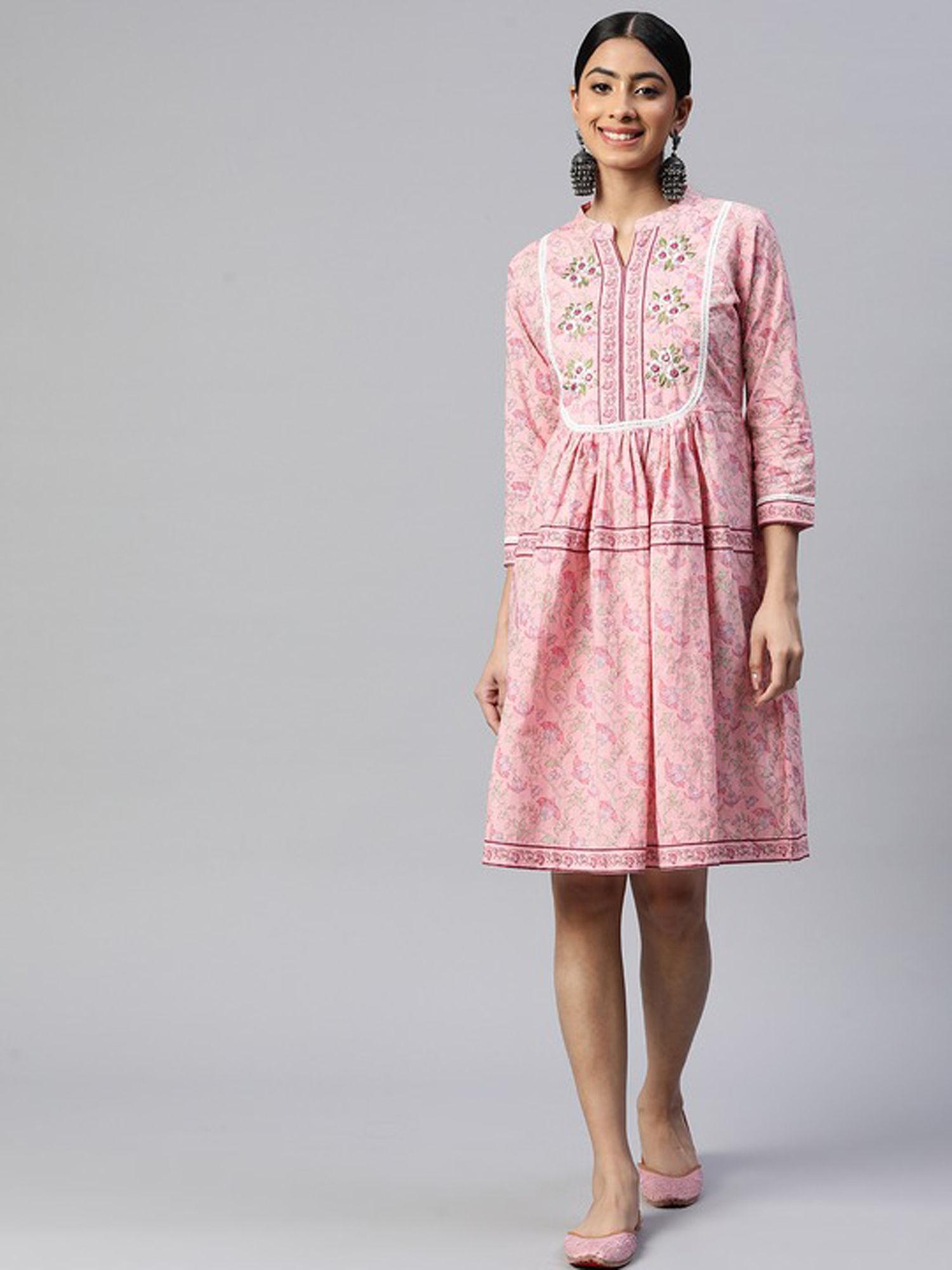 women's print & embroidered flared cotton light pink stitched dress