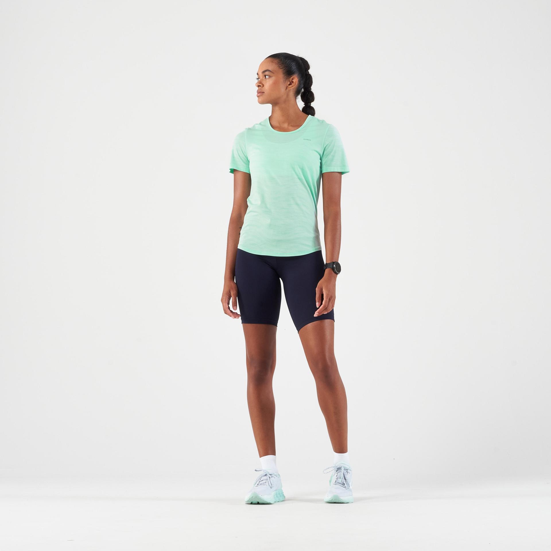 women's running & trail seamless t-shirt kiprun run 500 comfort-light green