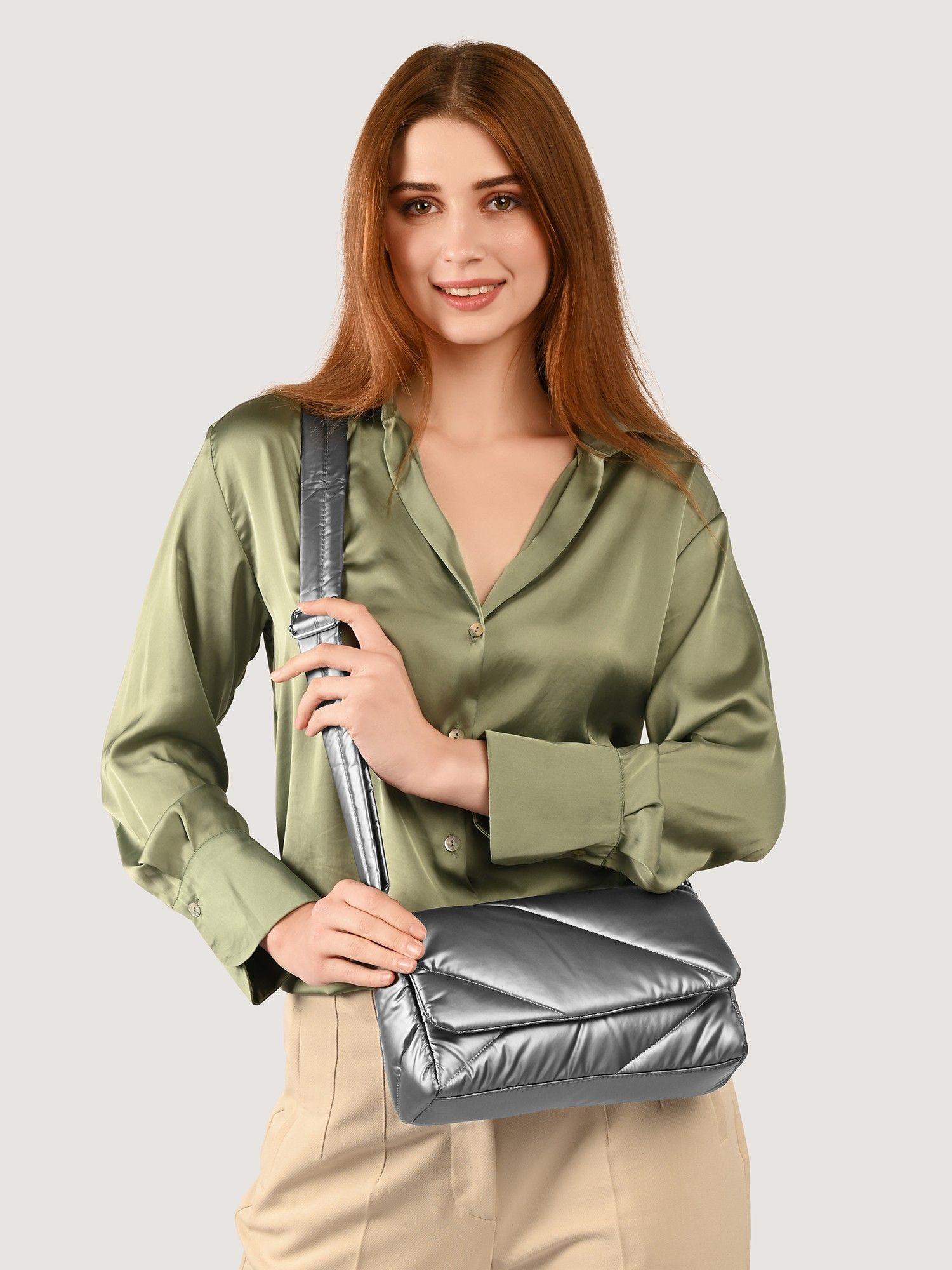 women's silver metallic sling bag (m)