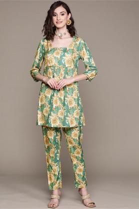 women's square neck rayon flared kurta and pant set - green