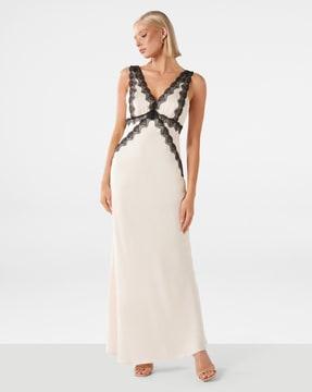 women a-line dress with lace detail
