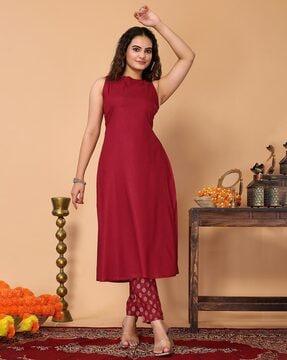 women a-line kurta with pants