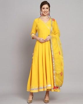 women anarkali kurta set with dupatta