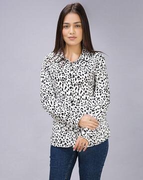 women animal print regular fit top with collar neck