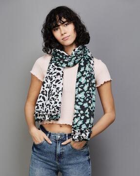 women animal print stole