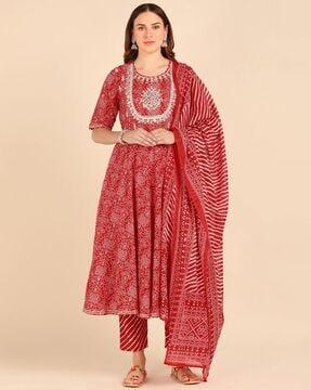 women bandhani print flared kurta with pants & dupatta