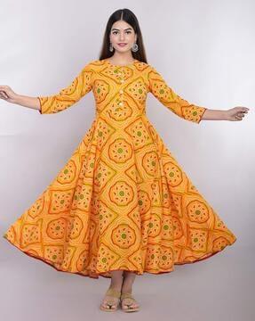 women bandhani print flared kurta