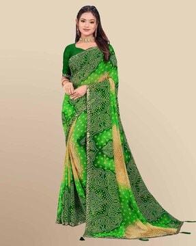 women bandhani print saree