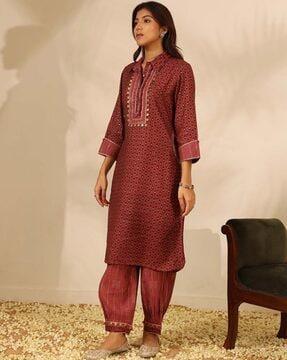 women bandhani print straight kurta set