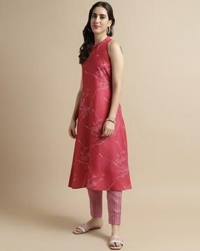 women bandhani print straight kurta set