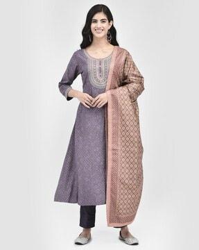 women baroque print a-line kurta