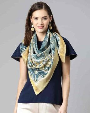 women baroque print scarf