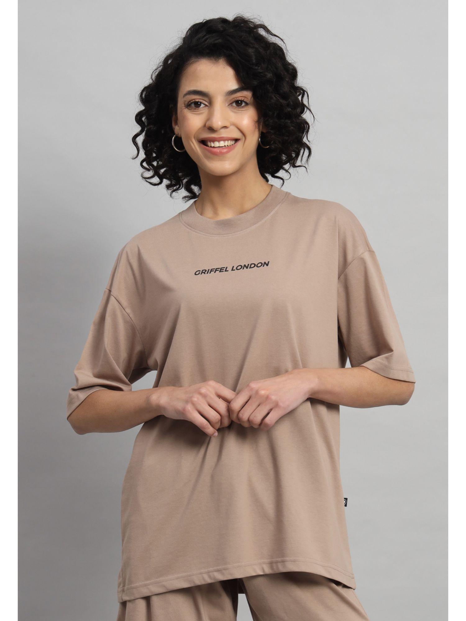 women basic logo oversized camel t-shirt