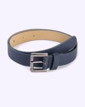 women belt with tang buckle closure