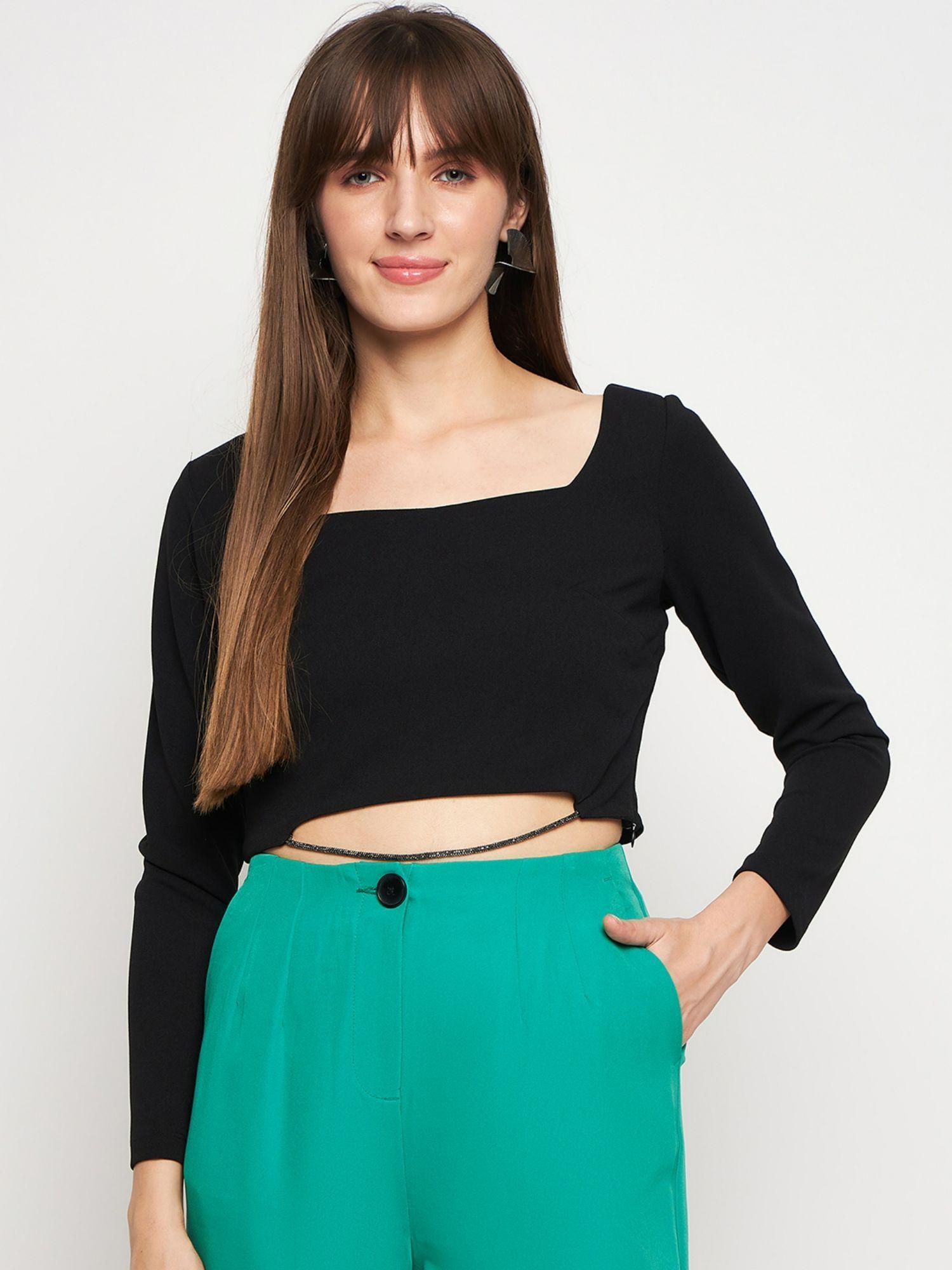 women black crop top