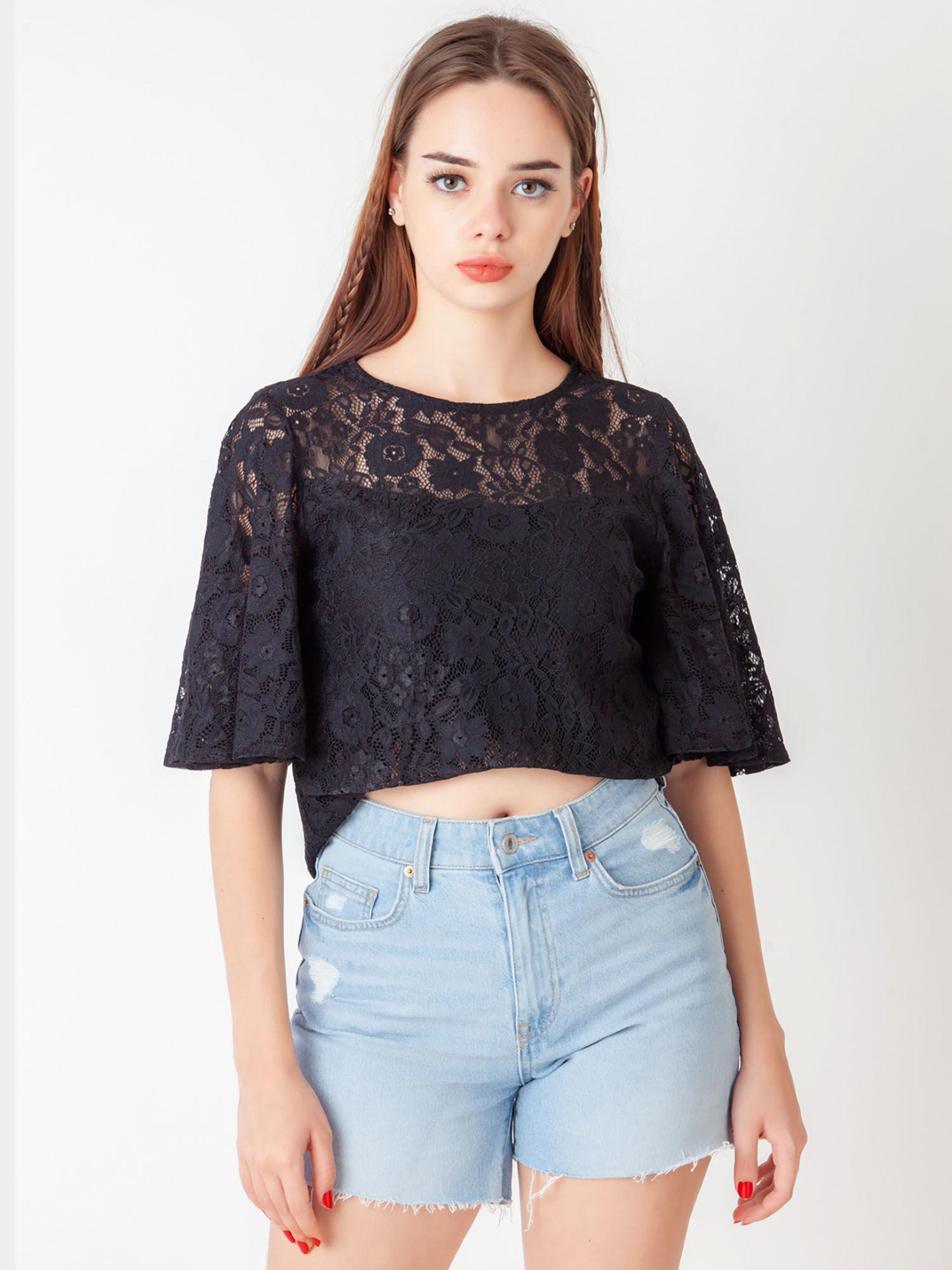 women black floral designed crop top