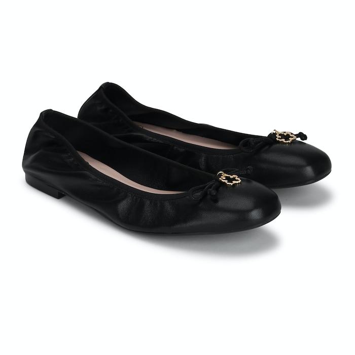 women black leather ballet pump shoe