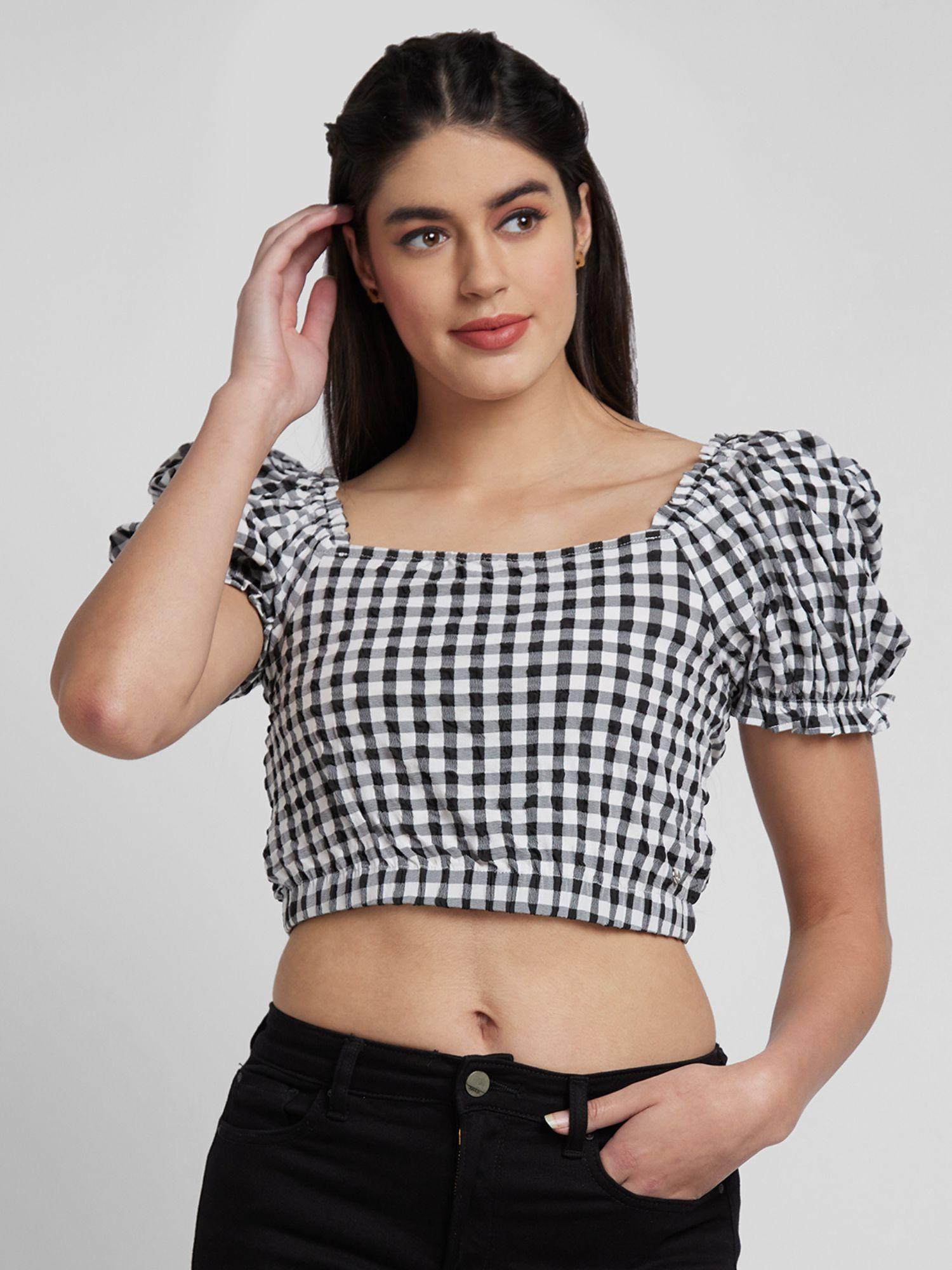 women black lycra slim fit checks crop top