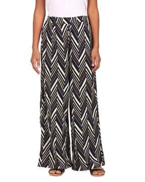 women black mid rise chevron print palazzos