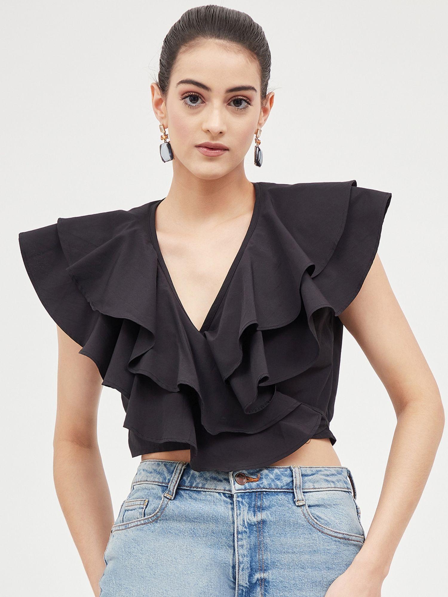 women black regular fit solid pattern v-neck sleeveless crop top