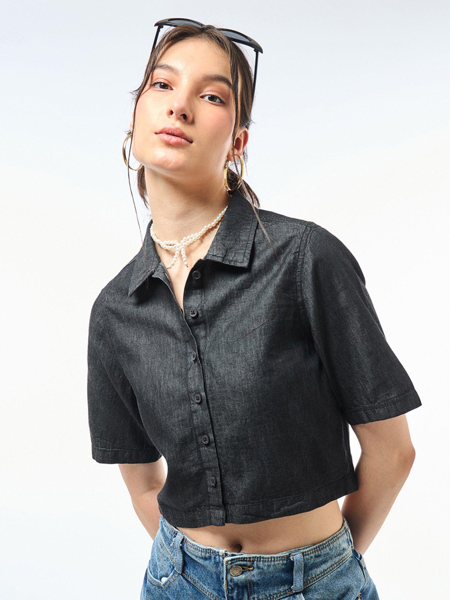 women black shirt