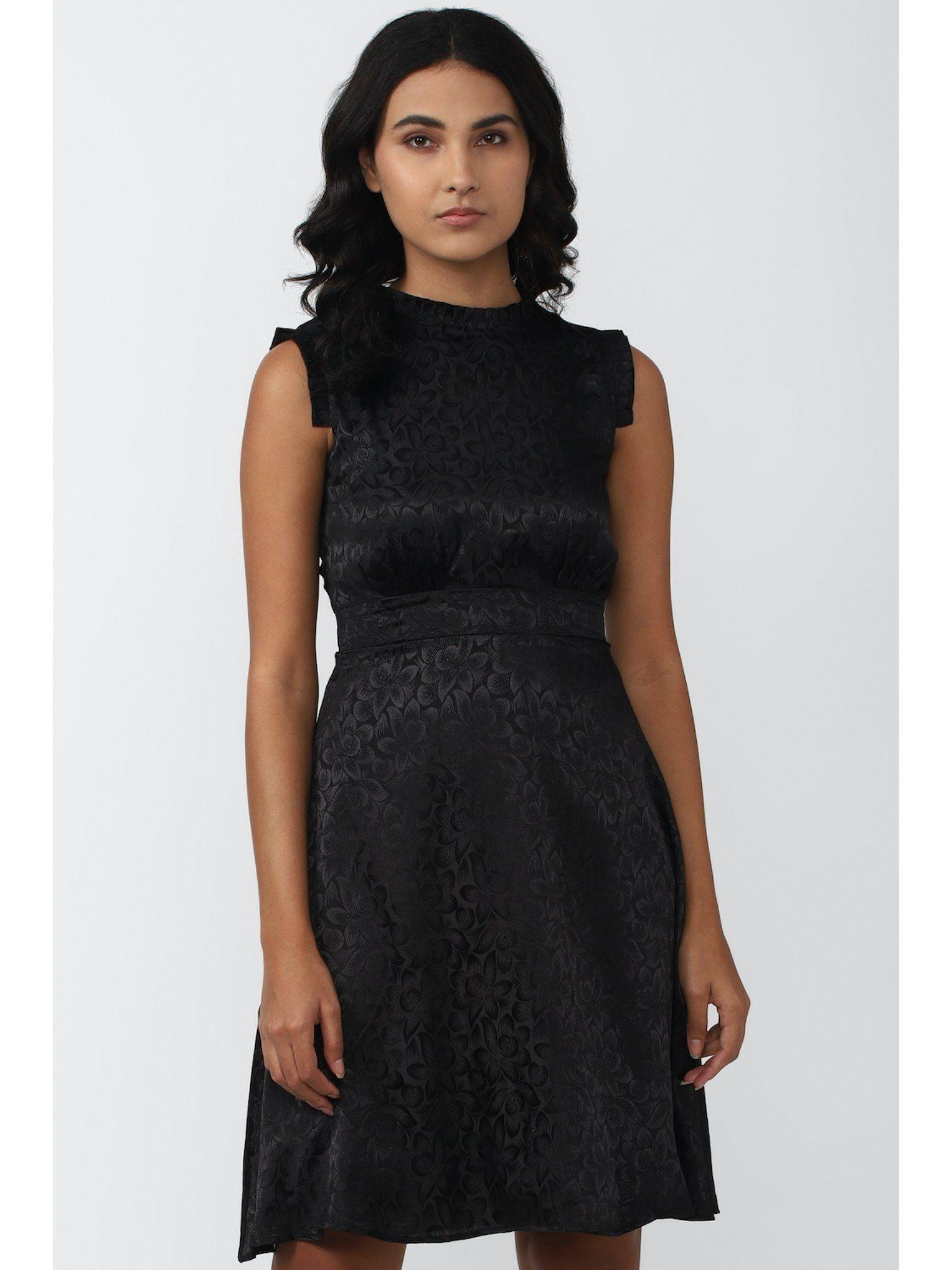 women black textured knee length party dress