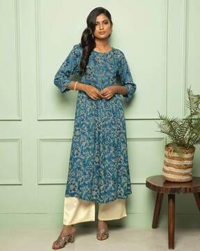 women block print a-line kurta set