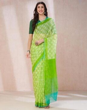 women block print saree with thin border