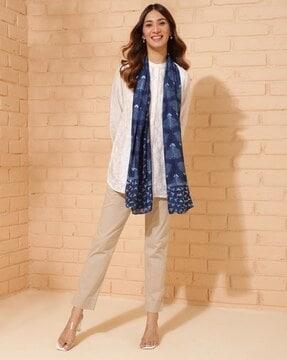 women block print stole