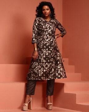 women block print straight kurta set