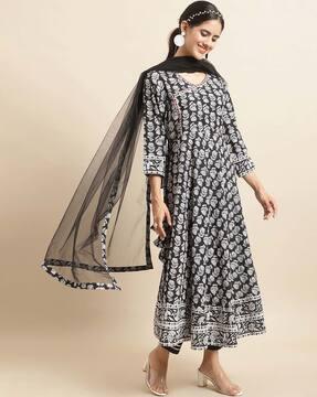 women block print straight kurta set