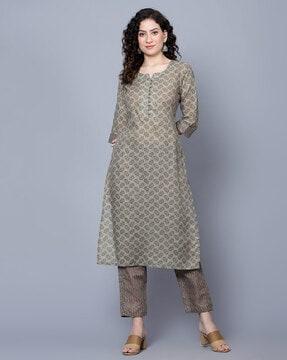 women block print straight kurta with pants