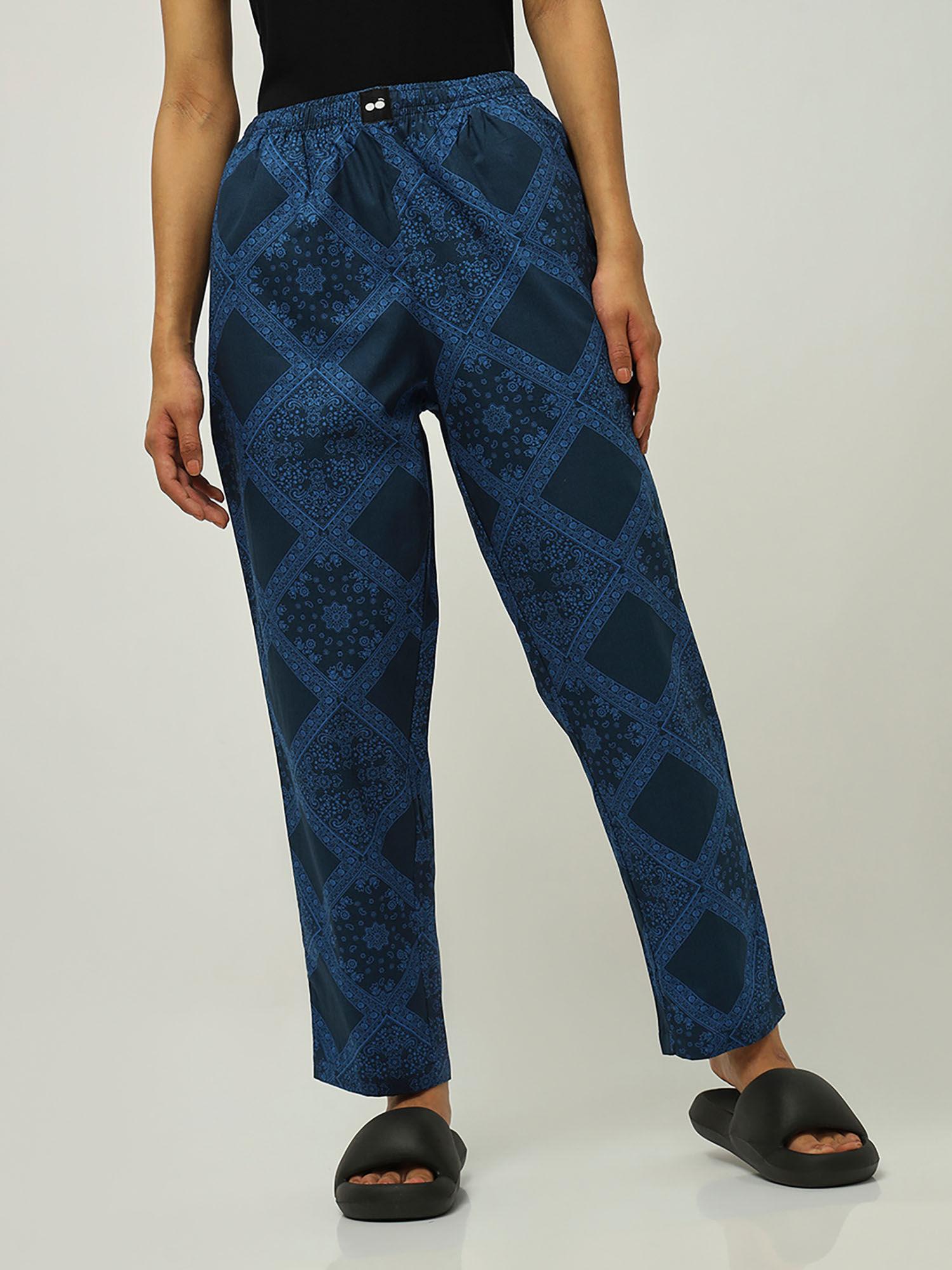 women blue all over printed pyjamas