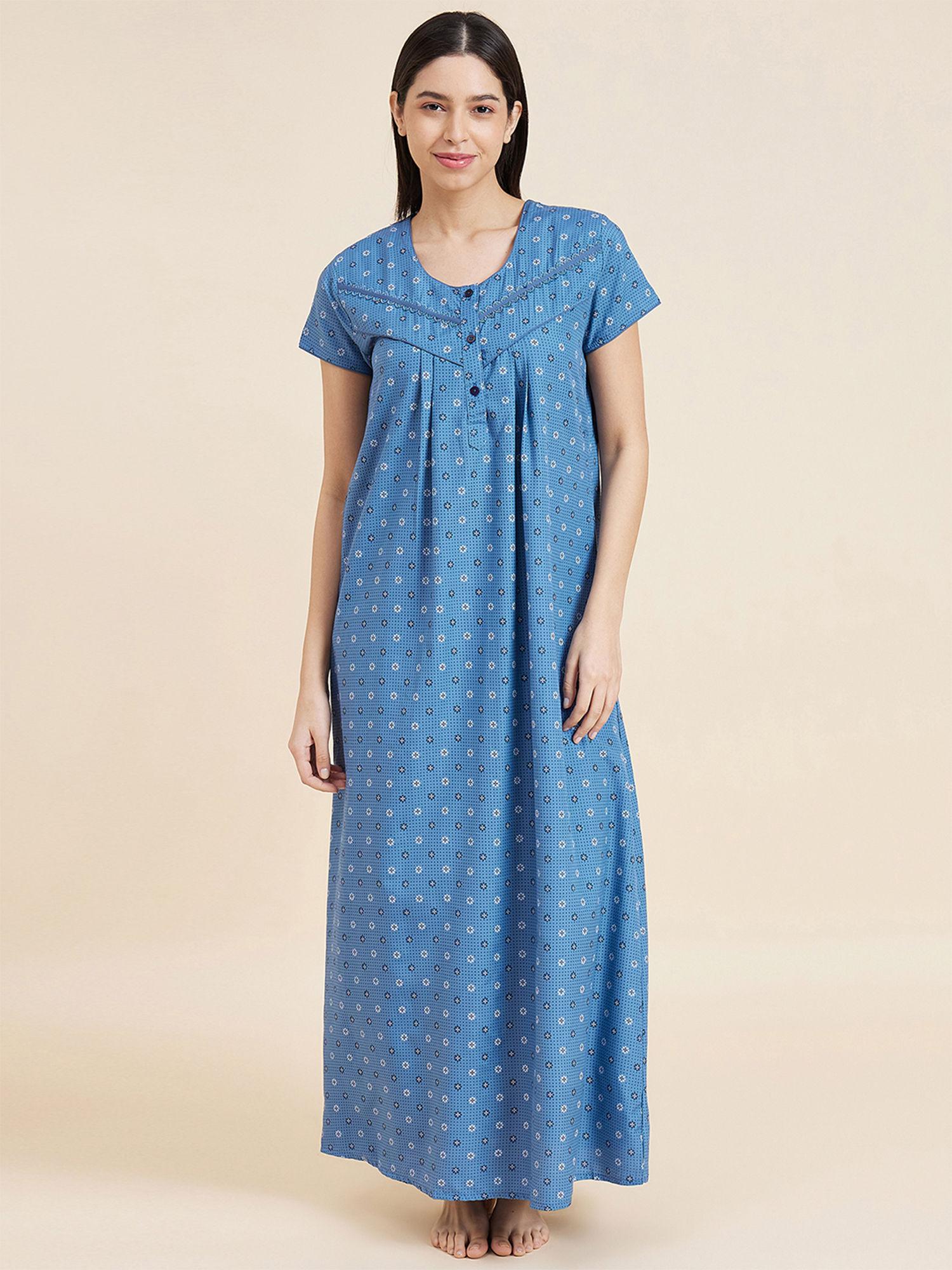 women blue printed night gown