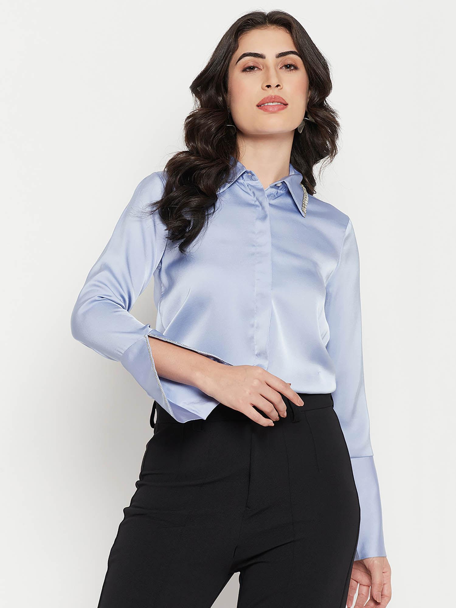 women blue shirt