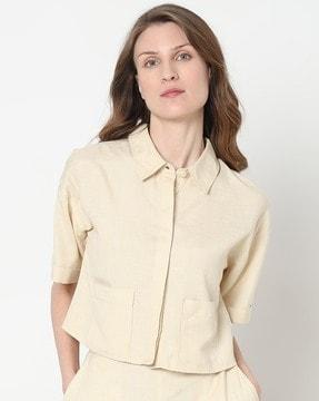 women boxy fit crop shirt with patch pockets