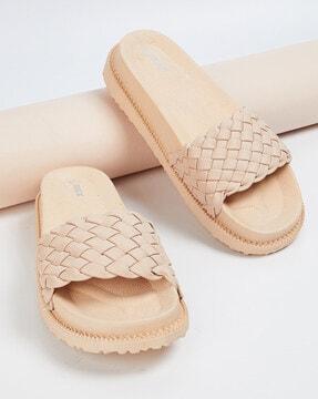 women braided open-toe sildes