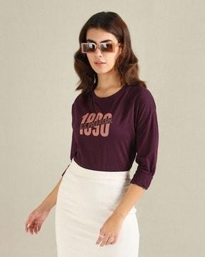 women brand embellished relaxed fit round-neck t-shirt