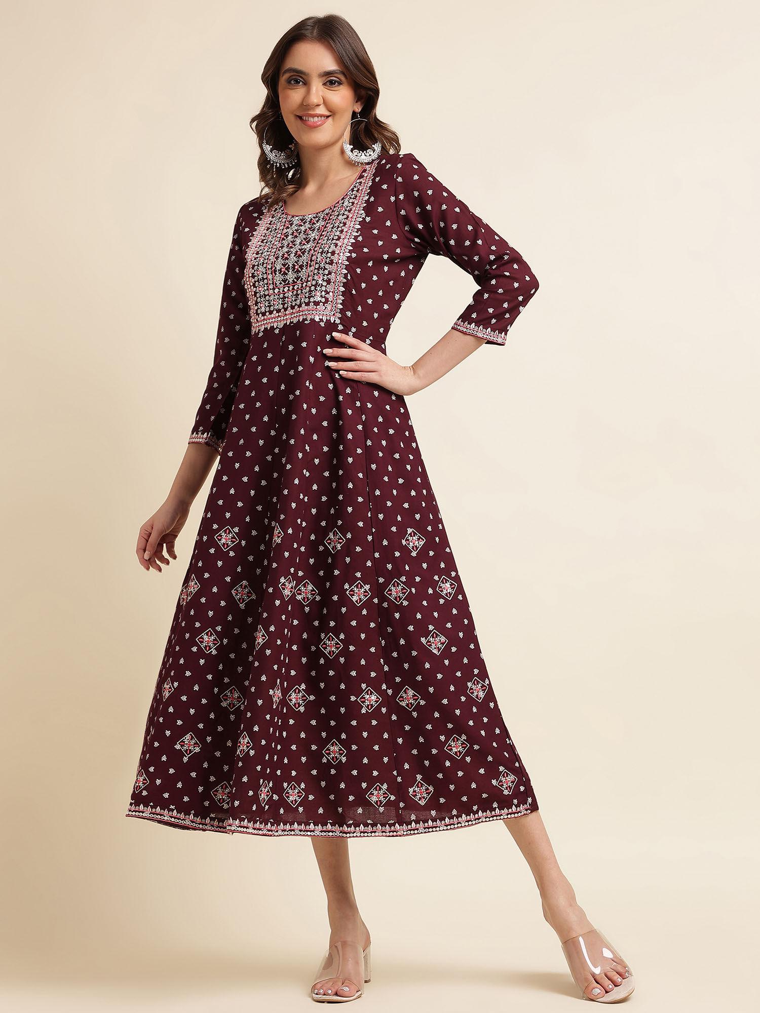 women burgundy embroidered round neck kurta dress