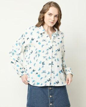 women butterfly print regular fit shirt with spread collar