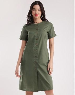 women button-down shift dress