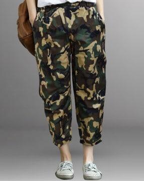 women camouflage print relaxed fit pants